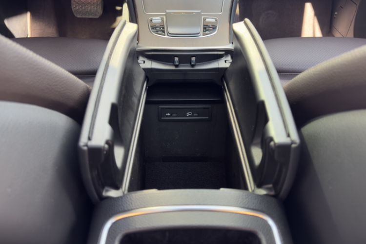 Used Mercedes-Benz GLC 2022 Refreshed GLC 300 L 4MATIC Dynamic Edition
