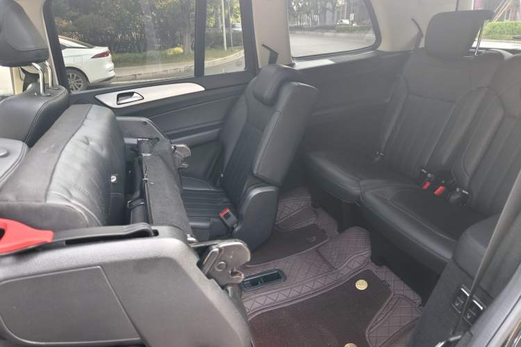 Used Mercedes-Benz GLS 2016 GLS 400 4MATIC Dynamic Model