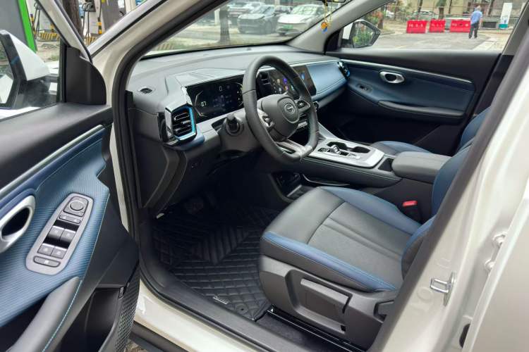 Used GAC Trumpchi GS3 2025 Shadow Speed 270T Enjoyment Edition Soaring to New Heights Interior 9