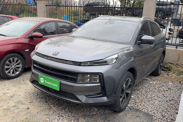 Used SOL QX 2021 300T DCT Prestige Smart Connectivity Version
