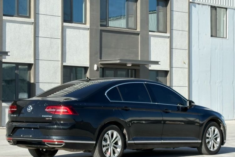 Used Volkswagen Magotan 2019 330TSI DSG Luxury Version China VI Standard Exterior 7