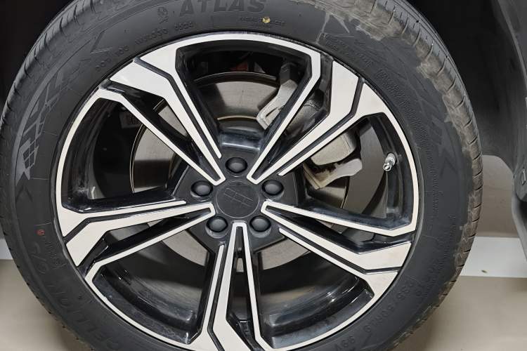 Used Geely Galaxy L7 2024 1.5T 115 km PLUS Dragon Edition