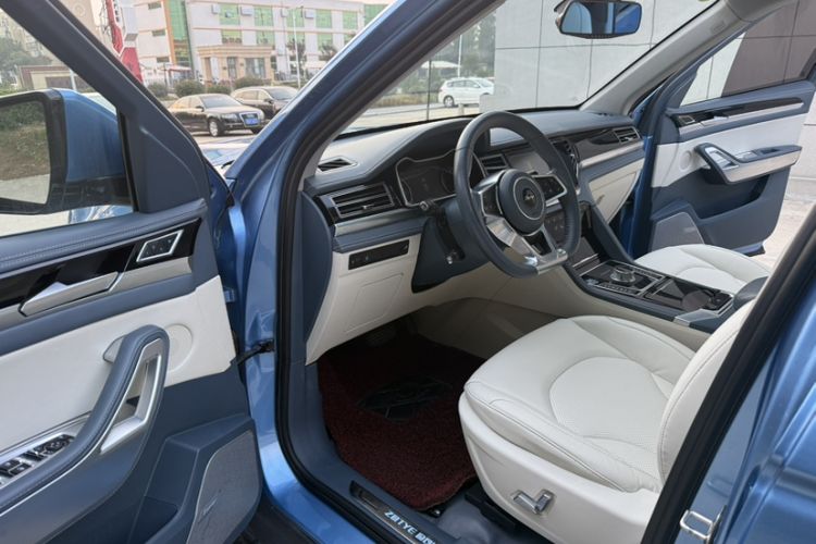 Used Zotye Domy X7 2017 Upgraded Edition 2.0T DCT Huangshan Model 7 Seats
