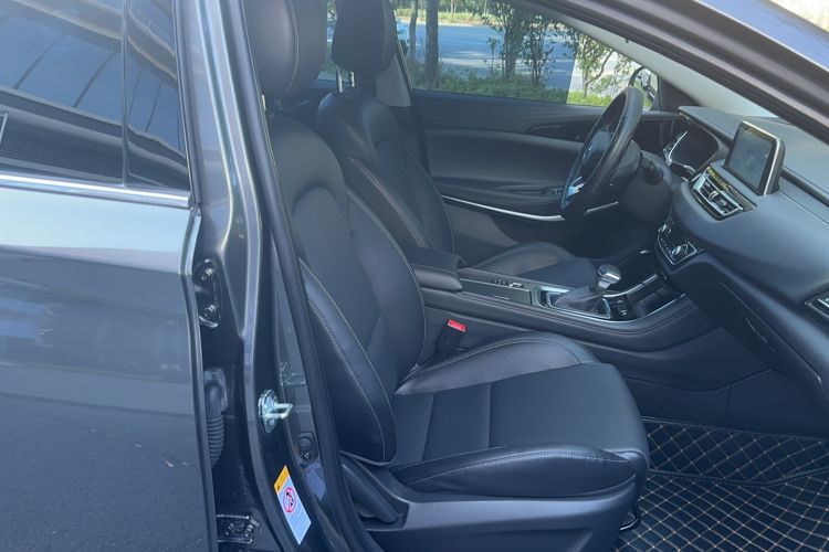 Used CHANGAN Ruicheng CC 2022 Blue Whale Edition 1.5T DCT Elite Model Right Front Seat