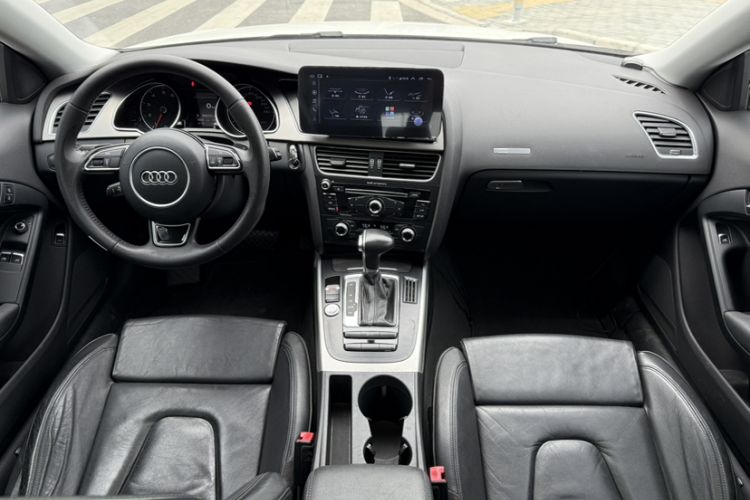 Used Audi A5 2014 Coupe 45 TFSI Interior 8