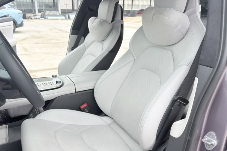 Used Xiaomi Auto SU7 2024 Four-Wheel Drive Ultra-Long Range Advanced Intelligent Driving Max Edition Interior 5