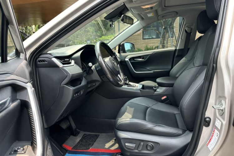 Used Toyota Wildlander 2022 2.0L CVT Two-Wheel Drive Luxury Edition
