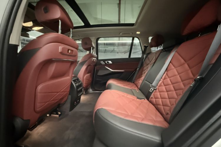 Used BMW X5 2023 xDrive 30Li Luxury M Sport Package