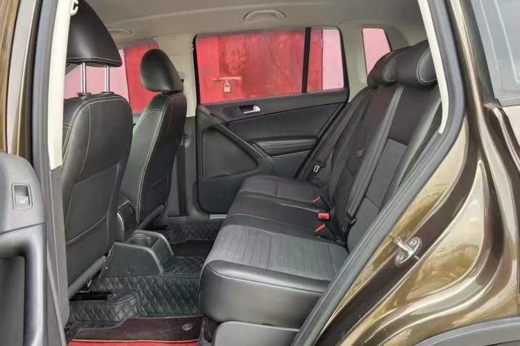 Used Volkswagen Tiguan L 2016 300TSI Automatic Two-Wheel Drive Trend Edition