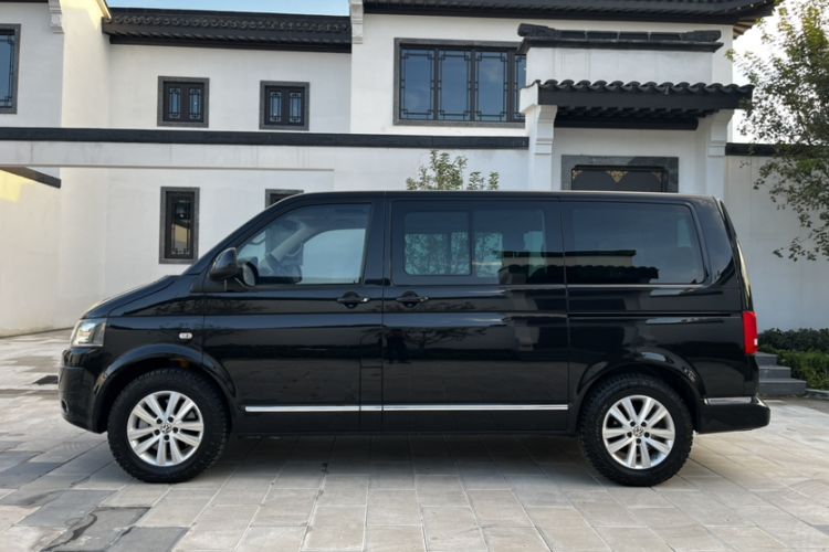 Used Volkswagen Multivan 2014 2.0 TSI Four-Wheel-Drive Executive Edition