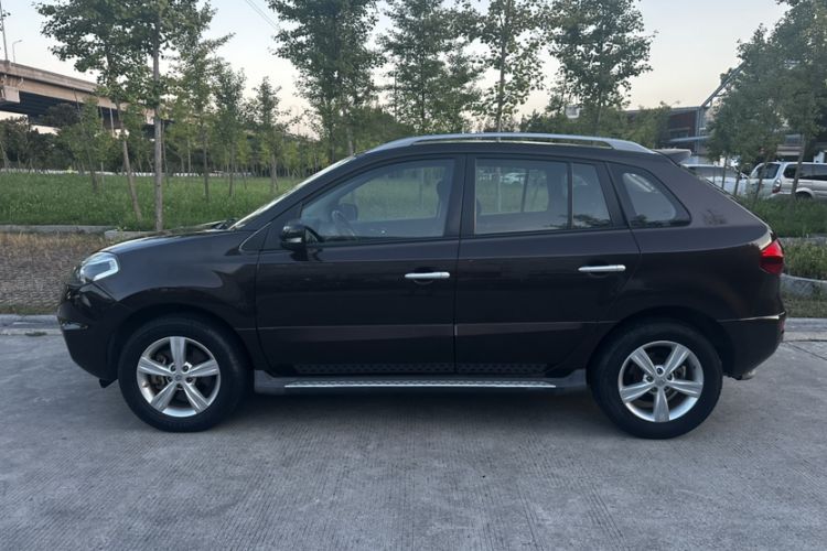 Used Renault Koleos 2013 2.5L Two-Wheel-Drive Urban Edition