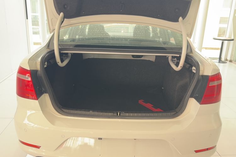 Used Volkswagen Bora 2015 Qihui Edition 1.6L Automatic Fashion Model
