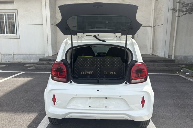 Used Roewe Clever 2021 302 km New Four-Seater Super-Efficient Version