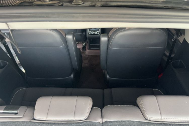 Used Ford Equator 2023 EcoBoost 225 Premier 7-Seater (2/2/3) Interior 6