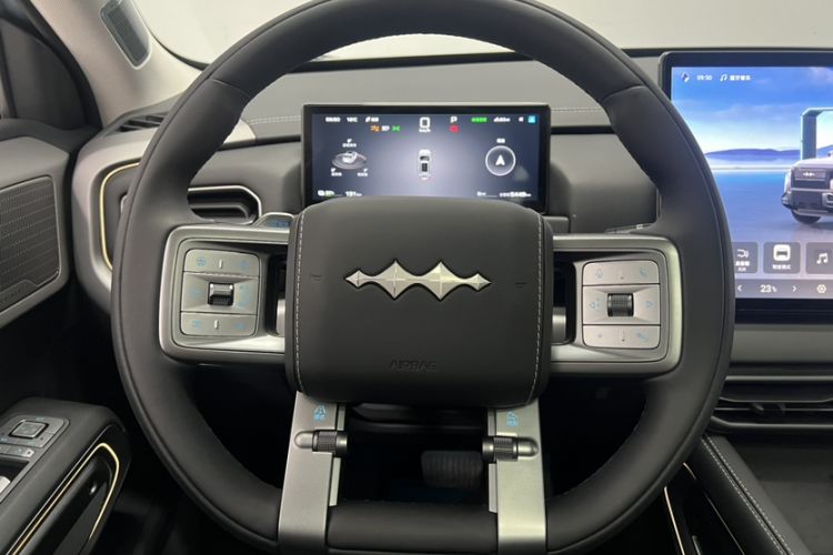 Used Formula Leopard Titanium 3 2025 501KM All-Wheel Drive Intelligent Driving Ultra Version
