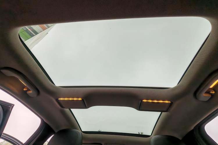 Used Mercedes-Benz C-Class 2019 Restyled C 260 L Sport Edition Headliner