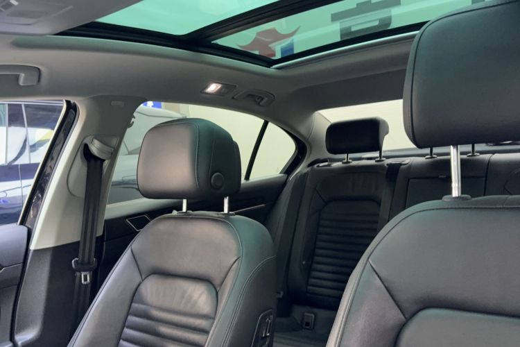 Used Volkswagen Magotan 2019 330TSI DSG Luxury Version China VI Standard Headliner