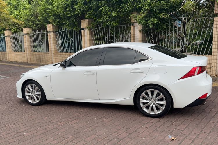 Used Lexus IS 2015 200t F SPORT