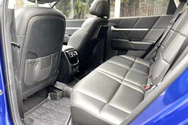 Used Hyundai ix35 2023 Musso 2.0L Deluxe Edition DLX
