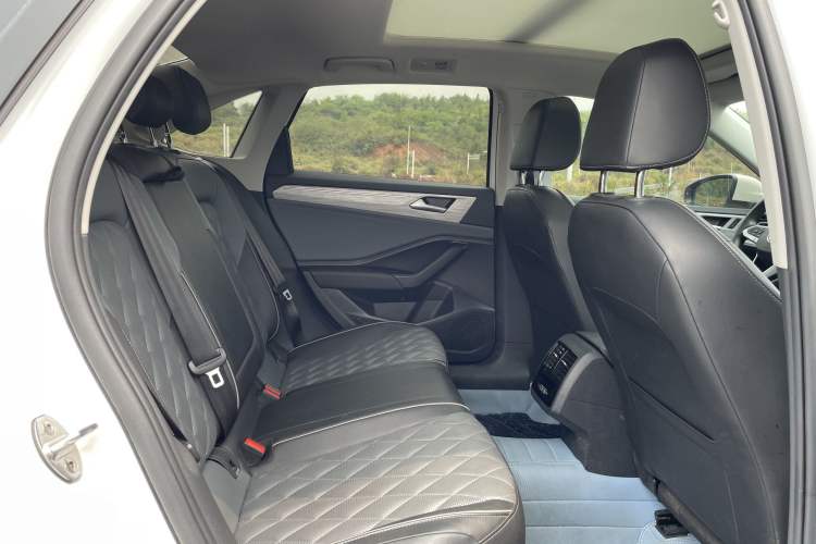 Used Volkswagen Sagitar 2023 300TSI DSG Excellence Edition Exterior 11