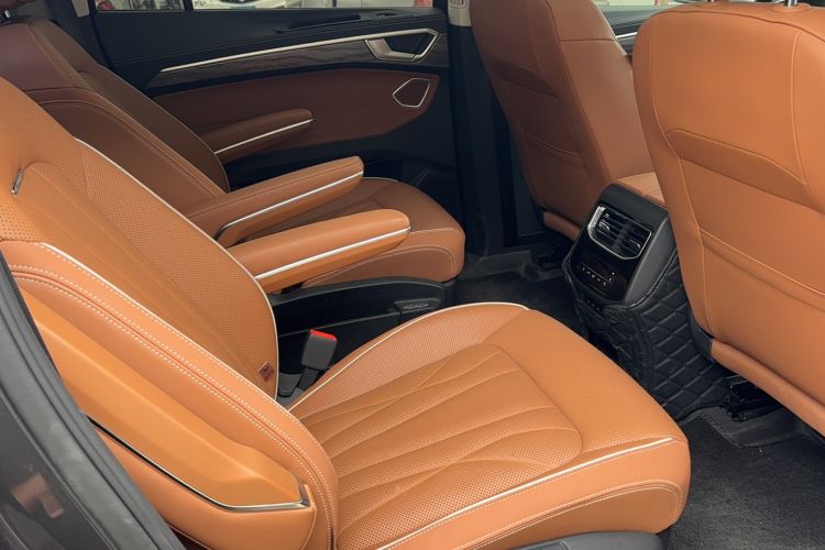 Used Volkswagen Talagon 2026 Model 450TSI Four-Wheel Drive Supreme 6-Seater Interior 6