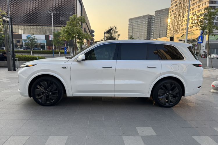 Used Li Auto L9 2022 Max model
