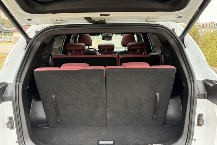 Used JETOUR X70 PLUS 2023 1.6T DCT Stronger PRO 7-Seater