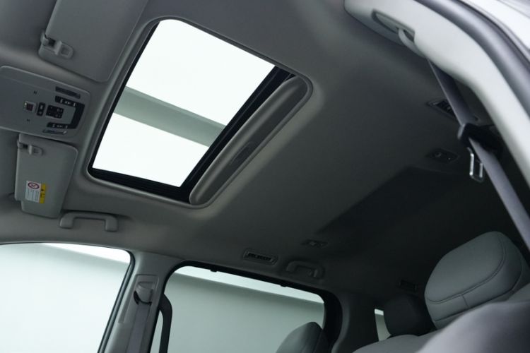 Used Toyota Granvia 2024 2.5L Hybrid Comfort Edition