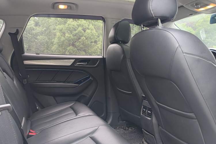 Used Roewe RX5 2018 20T Two-Wheel Drive Automatic Internet Smart Edition