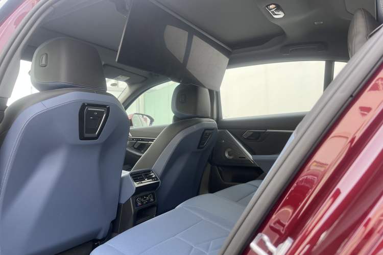 Used BMW i5 2024 eDrive 35L Luxury Model with M Sport Package