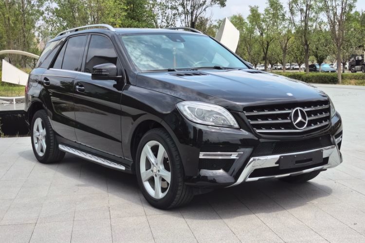 Used Mercedes-Benz M-Class 2014 ML 320 4MATIC Exterior 2