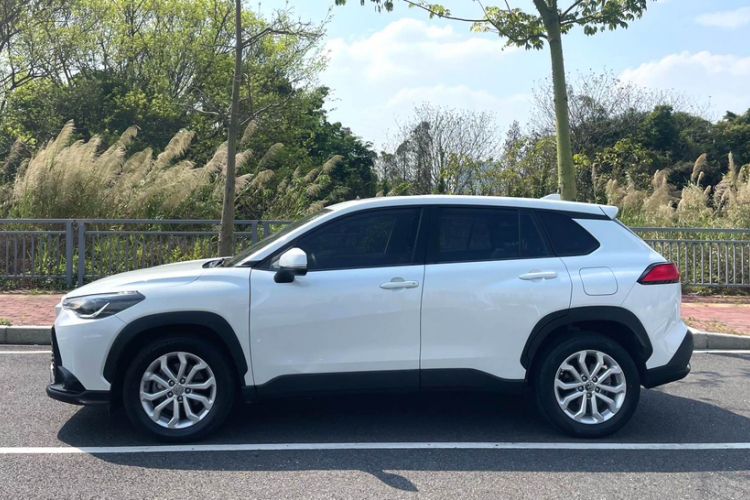 Used Toyota FRONTLANDER 2022 2.0L CVT Leading Edition