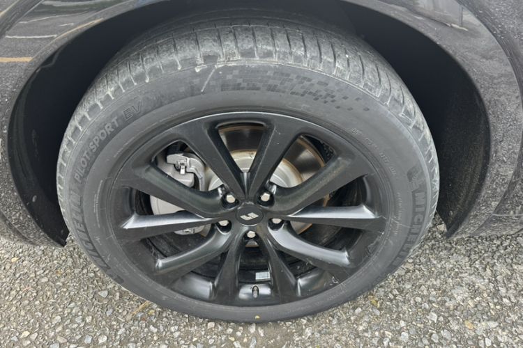 Used Li Auto ONE 2020 Extended-Range 6-Seater Version Exterior 4