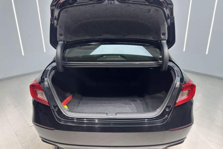 Used Honda Accord 2018 230TURBO Comfort Version National V