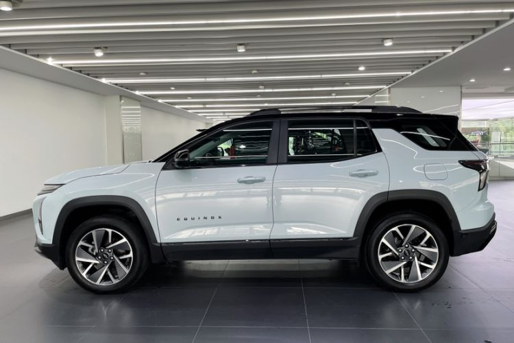 Used Chevrolet Equinox Plus 2024 102km RS Ultimate Edition