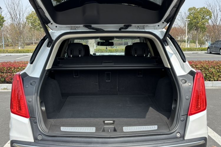 Used Cadillac XT5 2016 25T Luxury Model
