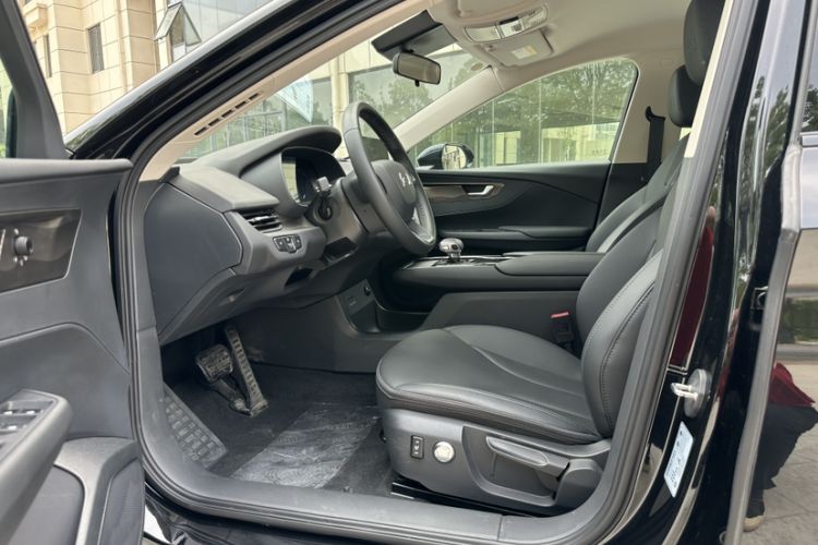 Used Hongqi E-QM5 2023 Revised Version Basic Travel Edition Interior 3