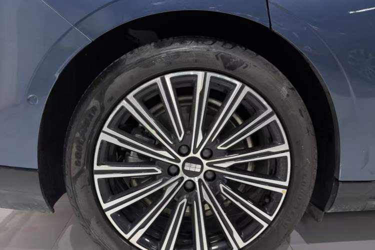 Used Geely Galaxy Galaxy 8 2025 130km EM-P Starship Edition
