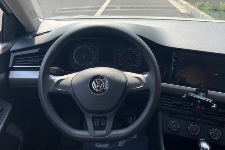 Used Volkswagen Bora 2020 1.5L Automatic Fashion Edition Interior 4