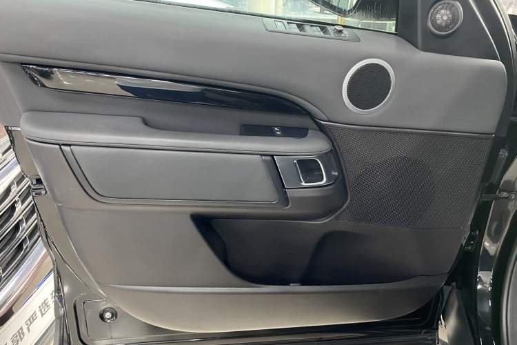 Used Land Rover Discovery 2017 3.0 SC V6 S