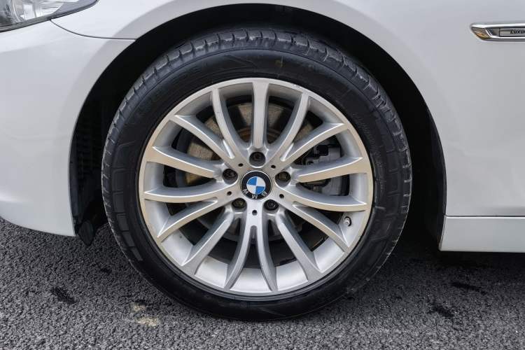 Used BMW 5 Series 2014 525Li Luxury Design Package
