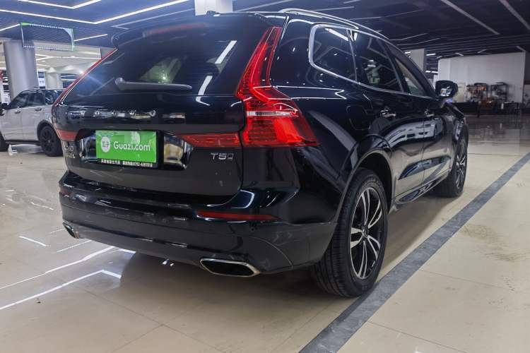 Used Volvo XC60 2019 T5 4x4 Smart Edition China V Standard
