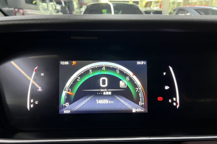 Used GAC Trumpchi M6 2023 PRO 270T DCT Luxury Edition
