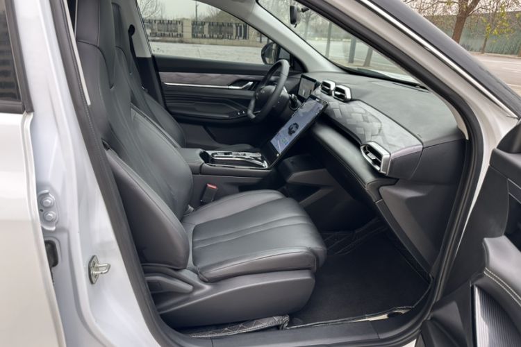 Used Dongfeng Aeolus Mage 2024 Honor Edition 1.5T Luxury Model
