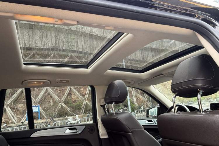 Used Mercedes-Benz GLS 2017 GLS 400 4MATIC Fashion Edition Headliner