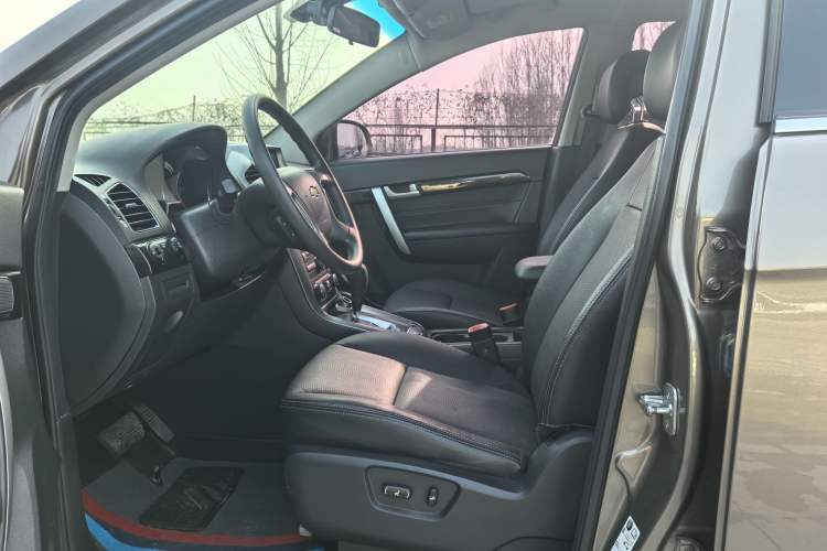 Used Chevrolet Captiva 2017 2.4L Two-Wheel Drive Luxury Edition 7 Seats
