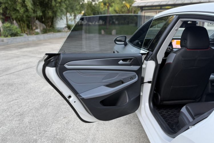 Used Volkswagen Lamando 2023 Lavida L 280TSI DSG Cool & Spicy Edition