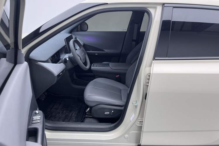 Used Dongfeng NAMMI 06 2025 471 Ultra Left Front Seat