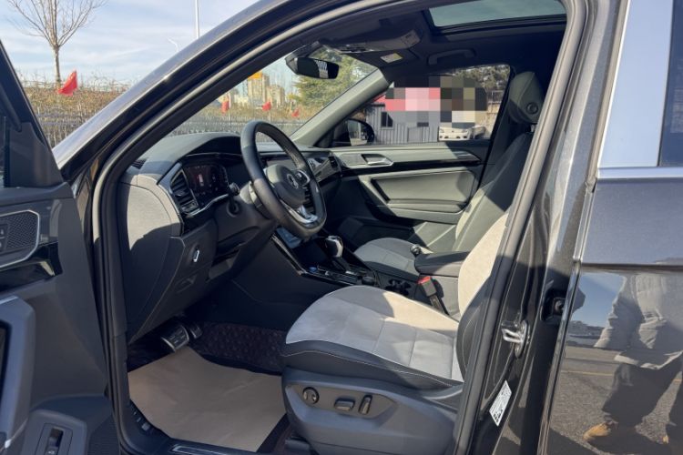 Used Volkswagen Tayron 2021 380TSI All-Wheel Drive R-Line Connected Version Left Front Seat