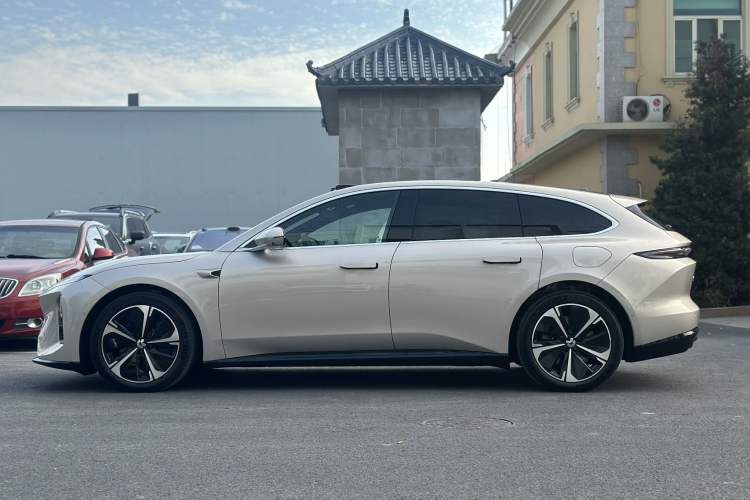 Used Nio ET5T 2025 100kWh Touring